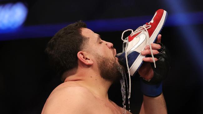 Tai Tuivasa enjoys his signature shoey celebration. (Photo by Carmen Mandato/Getty Images)