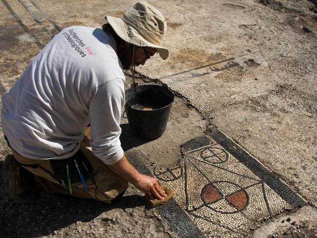Archaeologists found huge mosaics. Picture: Denis Gliksman/Inrap