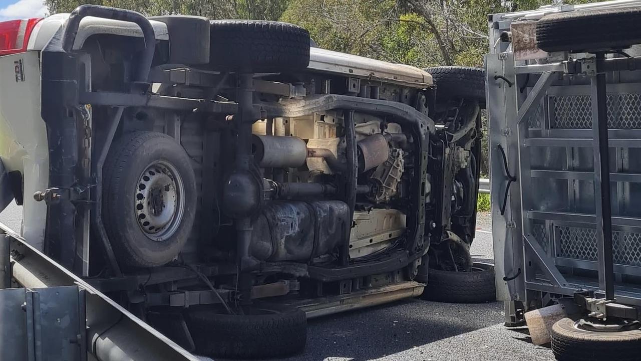 Family taken to hospital after trailer and truck smash on Logan ...