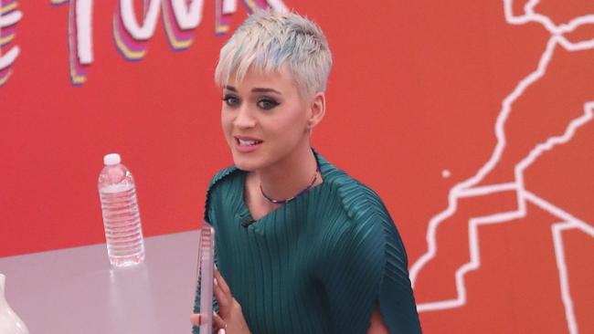 Katy Perry livestream: Singer ranks sex with Orlando Bloom, John Mayer ...