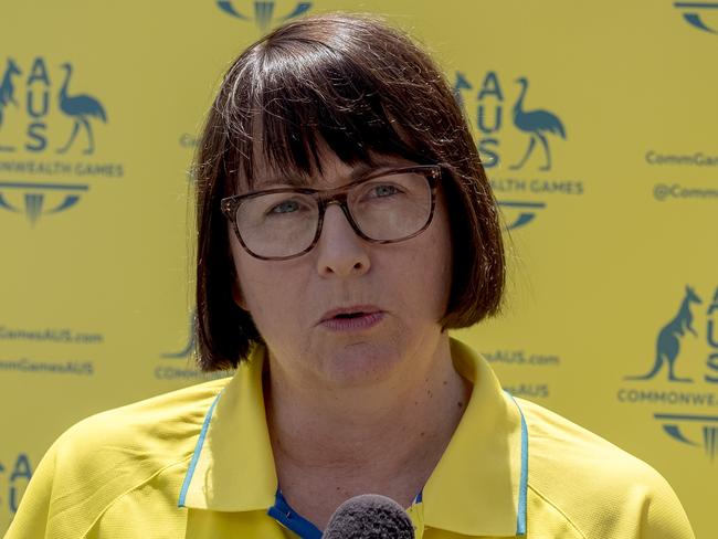 Diamonds Head Coach Lisa Alexander speaks during a media conference at the official announcement of the Commonwealth Games team in Melbourne, Monday, February 5, 2018. (AAP Image/Luis Enrique Ascui) NO ARCHIVING