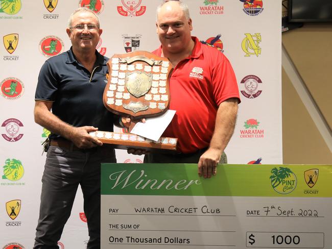 Paul Allen with Waratah president Simon Matthias. Picture: Roz Lavercombe.