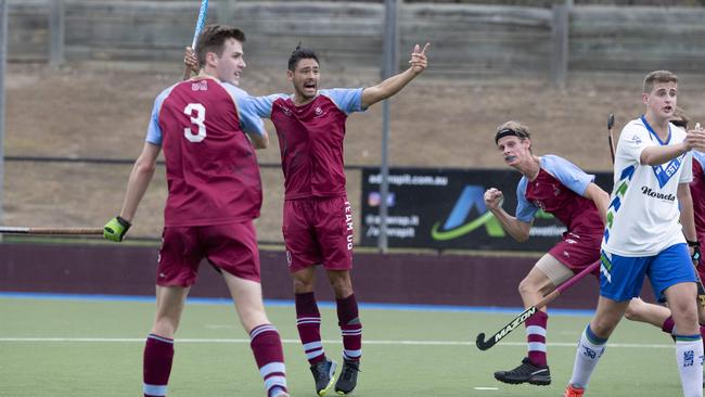 UQ appeal for a goal in a cutthroat second half. Picture: Renae Droop