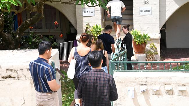 Hopeful Sydneysiders check out a rental property in Sydney’s eastern suburbs in December. Picture: NCA NewsWire / Jeremy Piper