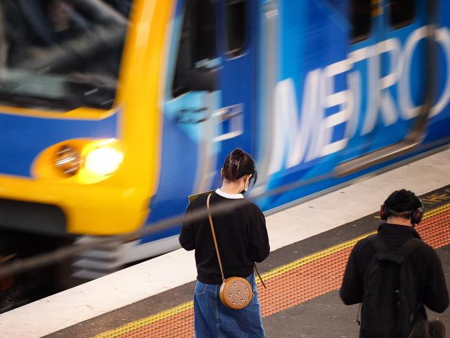 MELBOURNE, AUSTRALIA - NewsWire Photos DECEMBER 13, 2022: Photo commuters at Southern Cross train station.Picture: NCA NewsWire / Luis Enrique Ascui