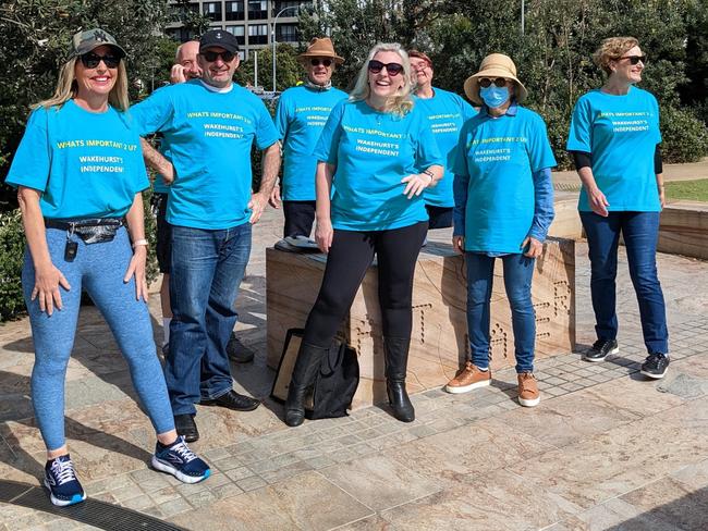 The Wakehurst's Independent group launched their search for a candidate last week. Organisers in their blue T-shirts in Dee Why. Picture: Supplied