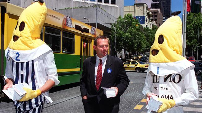 NOVEMBER 3, 1999 : Federal Employment Minister Tony Abbott flanked by ABC-TV Banana in Pyjamas characters in Melbourne's Bourke Street Mall 03/11/99 as he seeks to promote "No" vote in Republic referendum. Pic Shaney Balcombe.