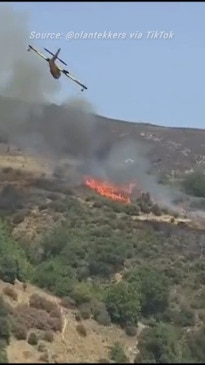 Two pilots killed as wildfires rage in Greece