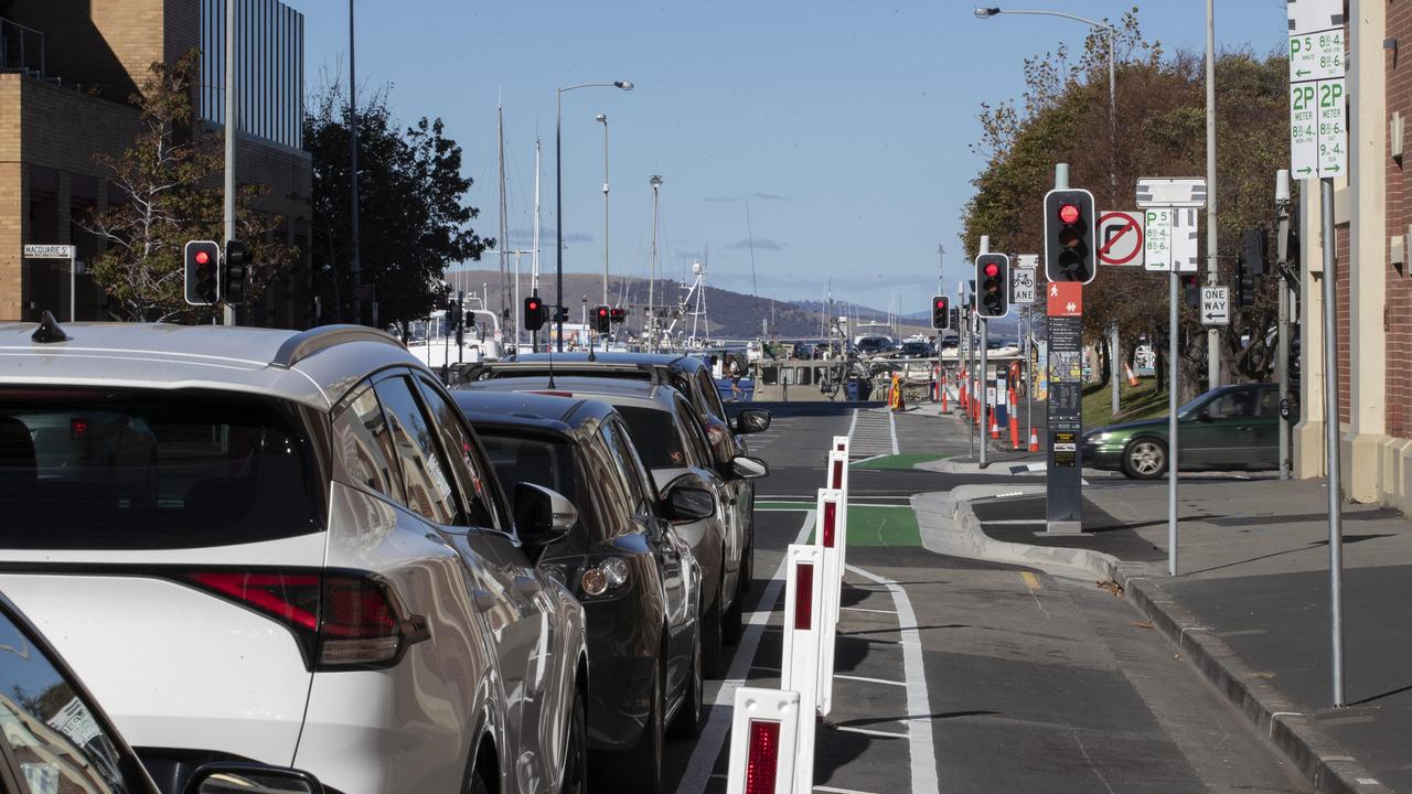 Water leak closes lanes on two CBD streets at peak hour