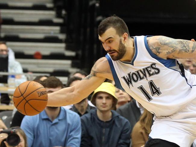 Timberwolves’ Nikola Pekovic was a major contributor in Minnesota’s third straight win.