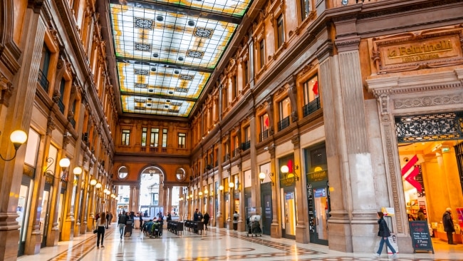 Galleria Colonna Shopping Arcade at Via del Corso in Rome.