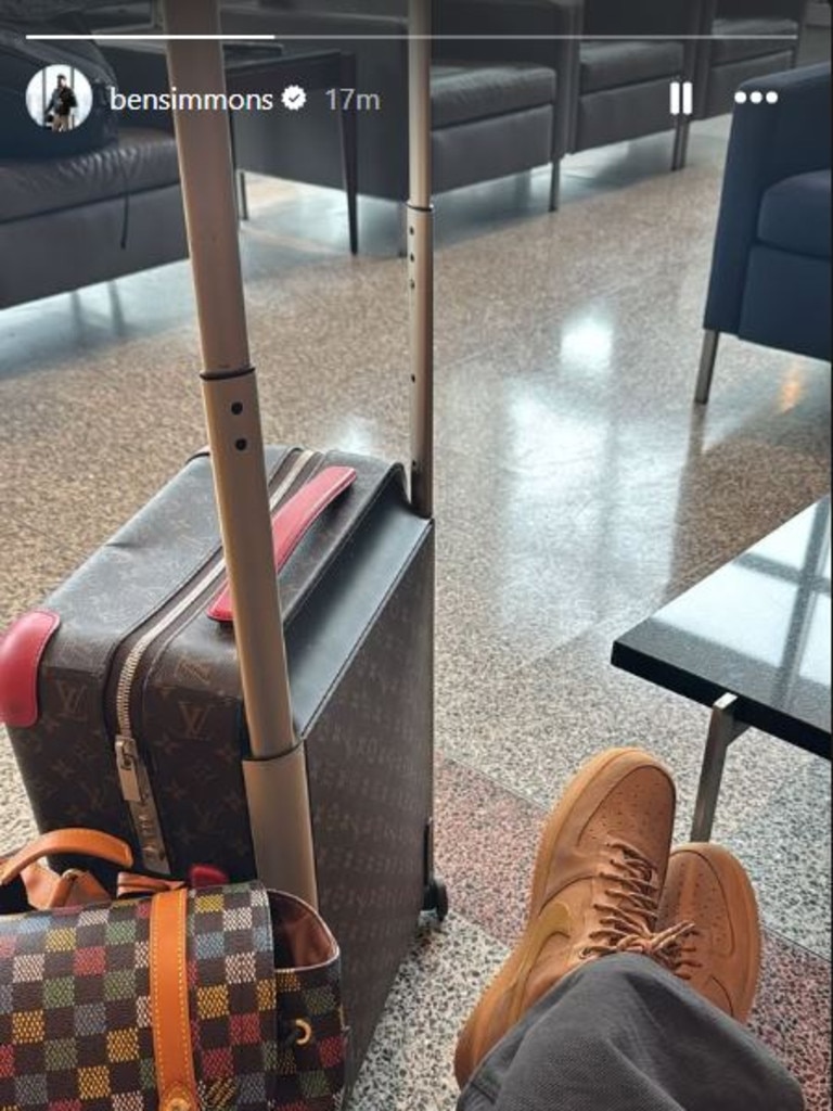 Around an hour after the news broke, Simmons posted a photo to his Instagram Story to his 7.3 million followers that appeared to show his bags packed at an airport.