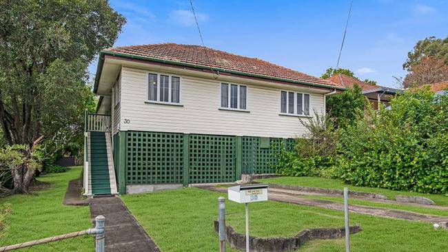 3PM – 30 Arrowsmith St, Camp Hill