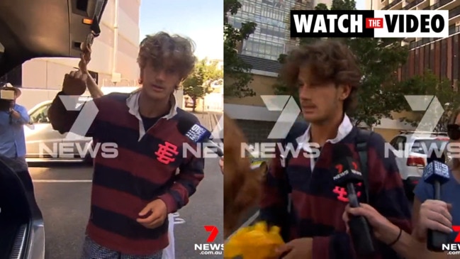 Ralph MacIntosh leaves the City Watch House (7 News)