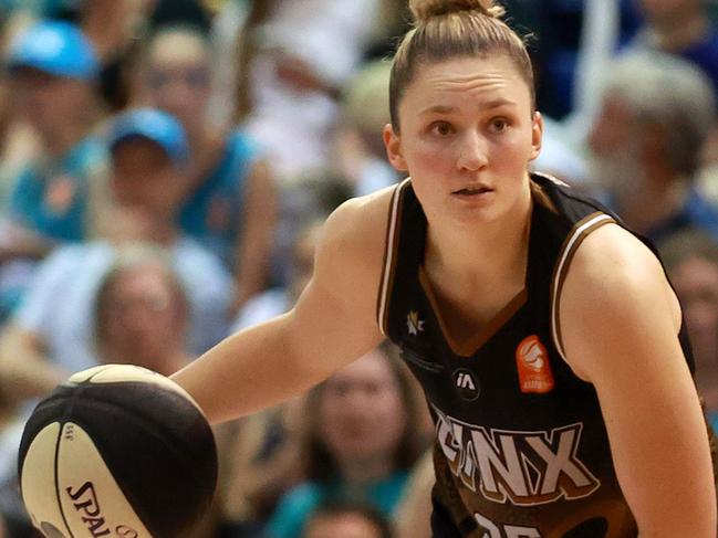 MELBOURNE, AUSTRALIA - MARCH 10: Amy Atwell of the Lynx handles the ball during game one of the WNBL grand final series between Southside Flyers and Perth Lynx at Melbourne Sports Centre Parkville, on March 10, 2024, in Melbourne, Australia. (Photo by Kelly Defina/Getty Images)