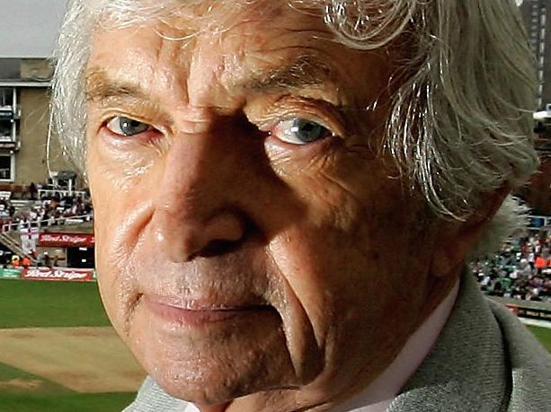 LONDON - SEPTEMBER 11: Channel 4 commentator Richie Benaud looks on during day four of the Fifth npower Ashes Test match between England and Australia at the Brit Oval on September 11, 2005 in London, England. (Photo by Tom Shaw/Getty Images)