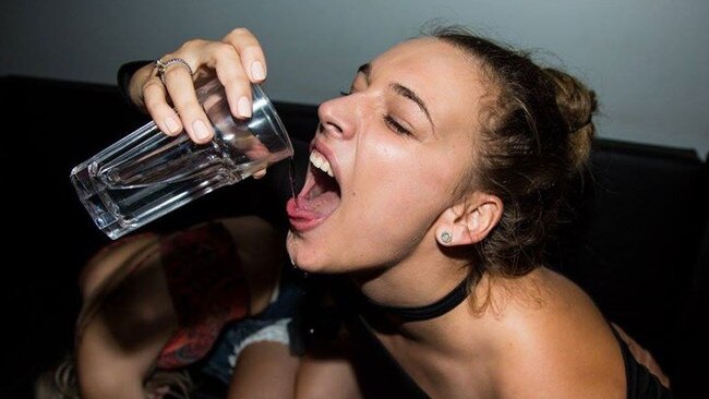 Me when I see a bee sting house cocktail.