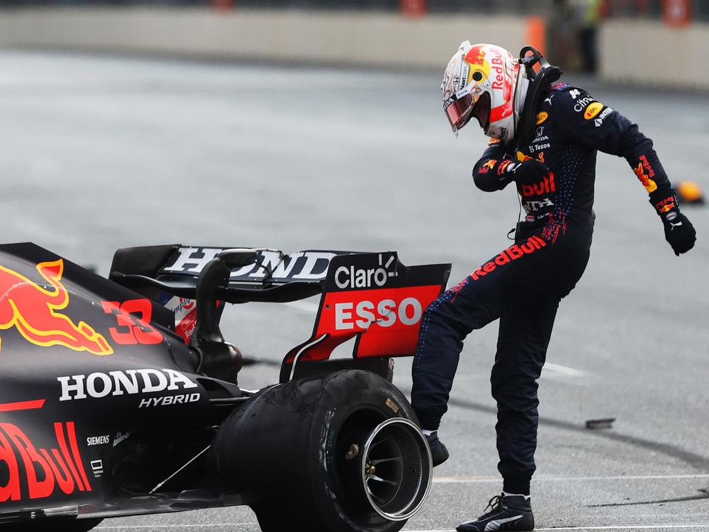 F1 2021, Azerbaijan Grand Prix, result Max Verstappen and Lewis Hamilton crash, Sergio Perez wins, Daniel Ricciardo position