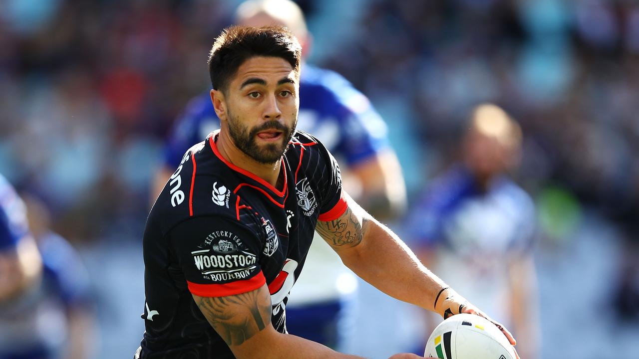 Shaun Johnson has signed a three year deal with the Cronulla Sharks.