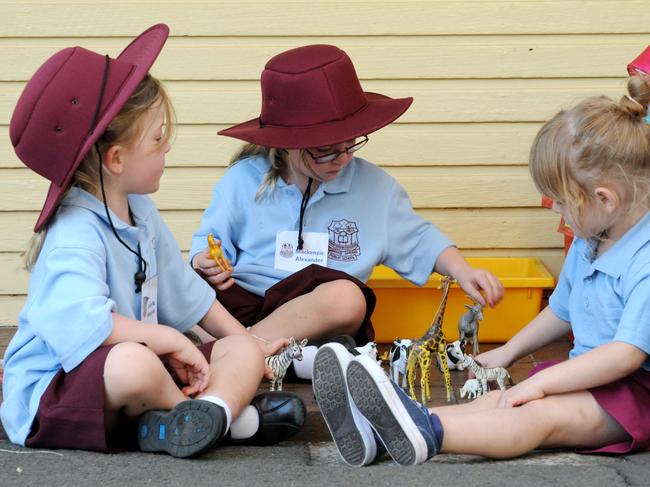 Generic images of kids at Cambridge Gardens Public School for a story on bullying. Pictured from left to right are kindergarten kids Isabelle and Mackenzie Alexander (twins) and Jamie-Lee Sarcia.