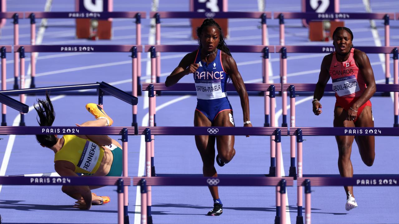 She later revealed she had felt something ‘popping’ in her leg and discovered she had ruptured her hamstring. Picture: Al Bello / Getty Images