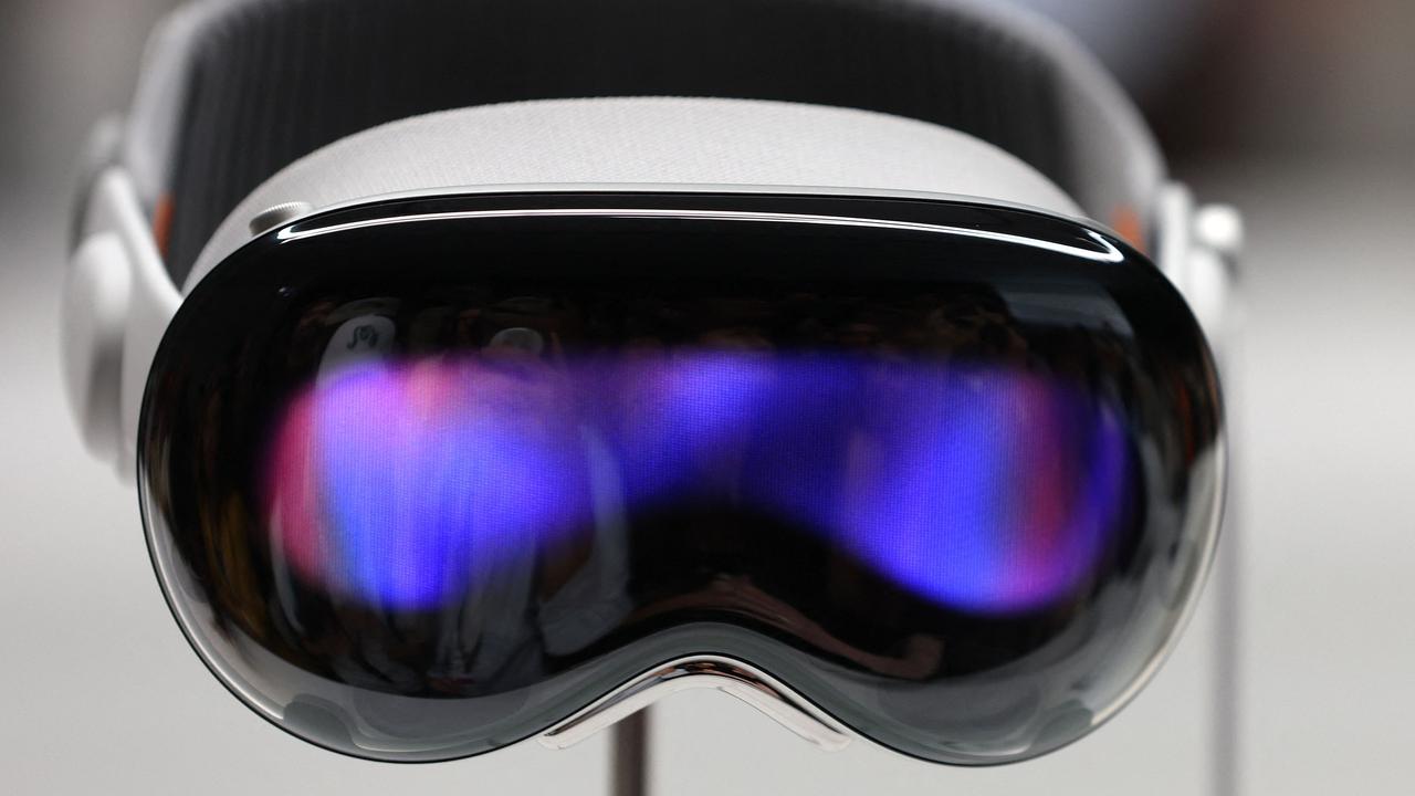 The Internet's Losing It Over Apple's Mixed-Reality Headset