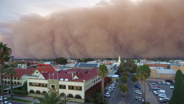 Mildura airport was shut down for 60 minutes as the dust storm passed over the City. Picture: Brenton Love