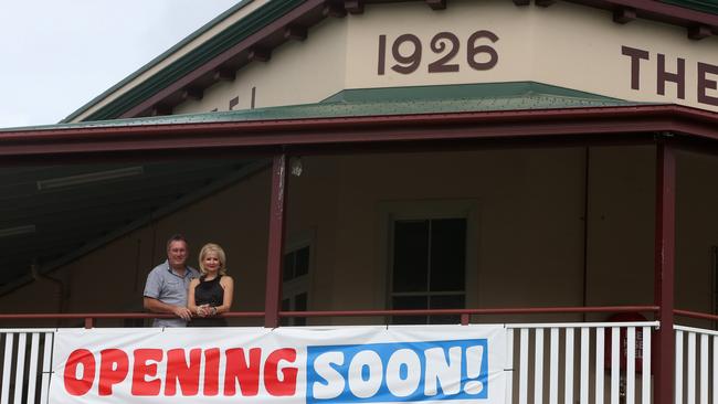 New licensees of the Cape York Hotel Greg and Alison King in 2015 prepared to reopen the pub after renovation. PICTURE: STEWART McLEAN