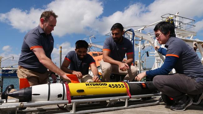 Nova Systems team working on Advanced Test and Evaluation training development on autonomous underwater vehicles at the Australian Maritime College.