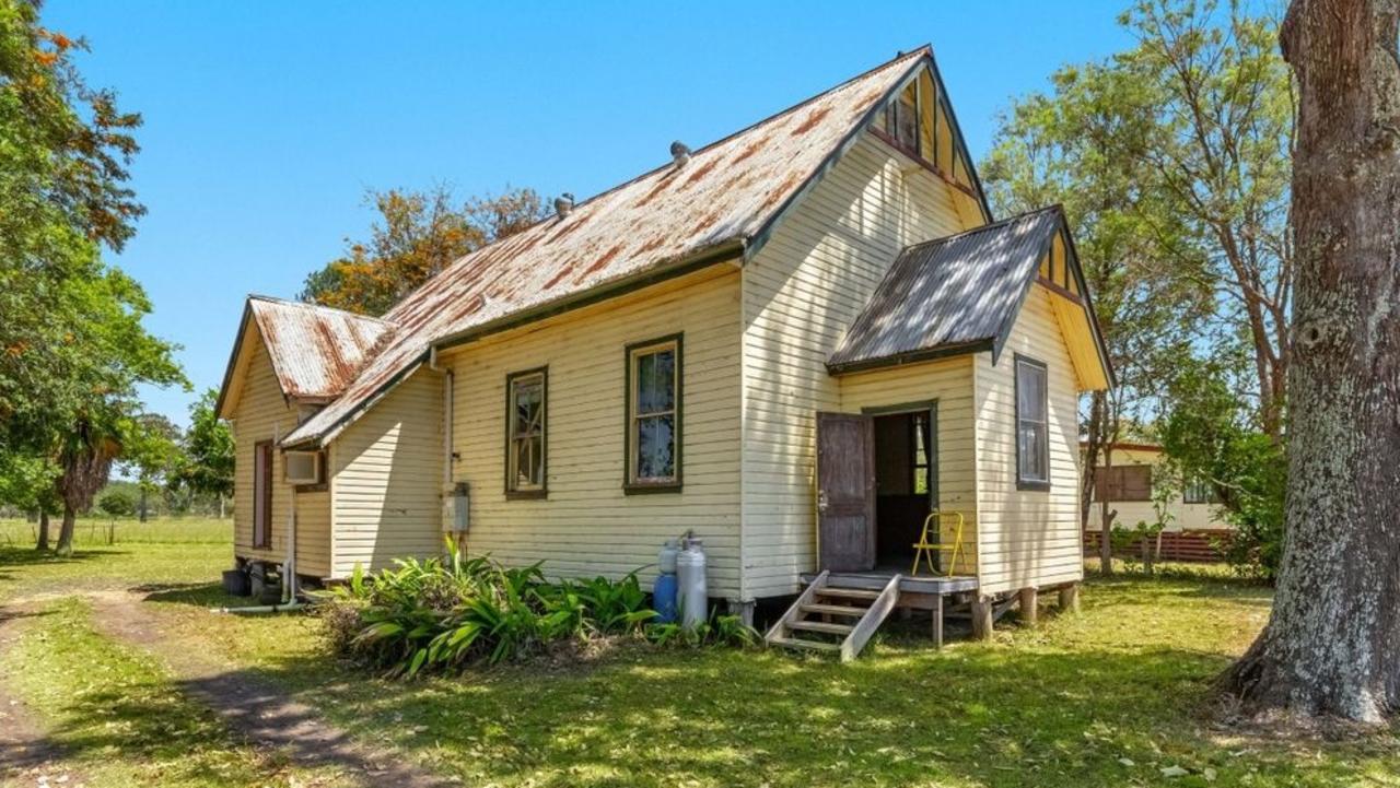 Renovation projects, five affordable houses on the Northern Rivers for