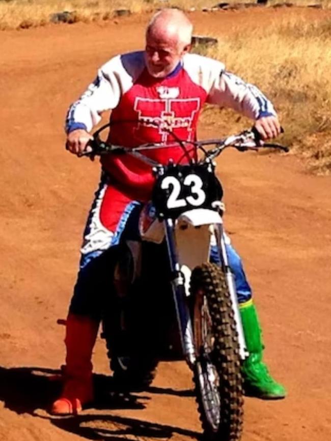 Feathers in Alice Springs for the 40th Finke celebrations in 2015 on his original bike. Picture: Facebook