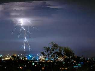 WARNING: A severe thunderstorm is on the way for Coolangatta/Tweed Heads. Picture: Brian Cassidy