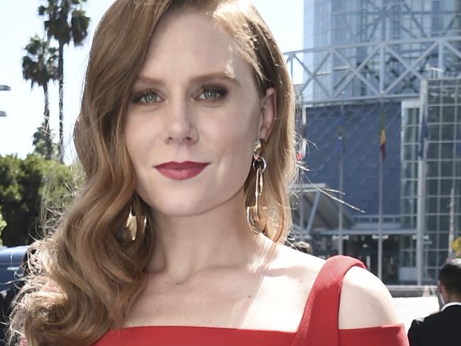 IMAGE DISTRIBUTED FOR THE TELEVISION ACADEMY - EXCLUSIVE - Amy Adams arrives at the 70th Primetime Emmy Awards on Monday, Sept. 17, 2018, at the Microsoft Theater in Los Angeles. (Photo by Dan Steinberg/Invision for the Television Academy/AP Images)