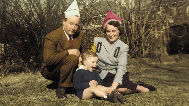 Richard Ford with his parents Parker and Edna. Picture supplied by Richard Ford