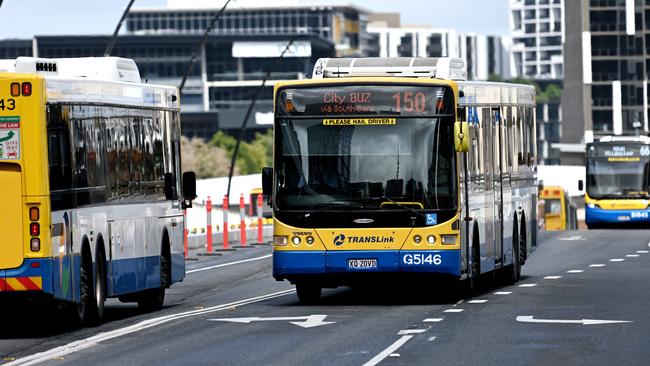 Bus fares would be halved under the plan. Picture: Dan Peled / NCA NewsWire