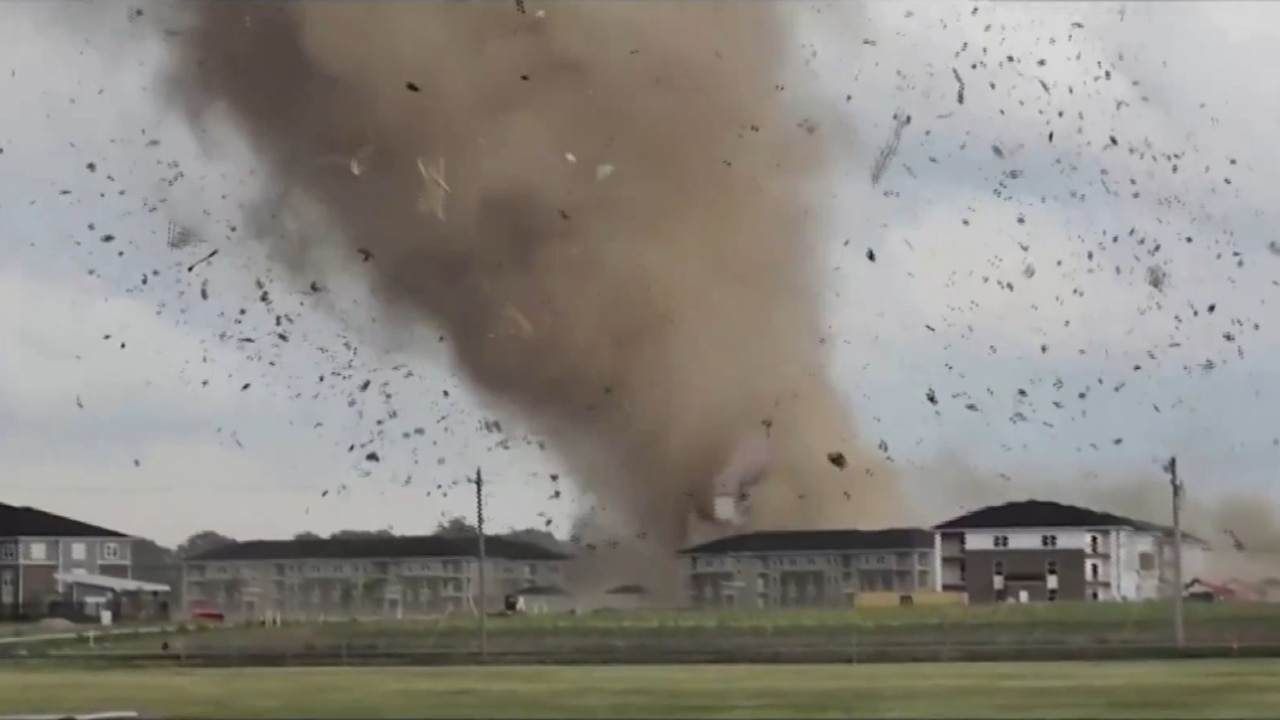 WATCH Violent tornado sends debris flying in Indiana Sky News Australia