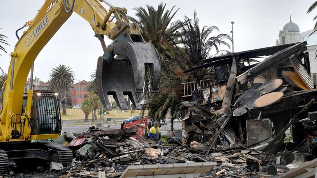 Demolition of the old Stokehouse in 2014.