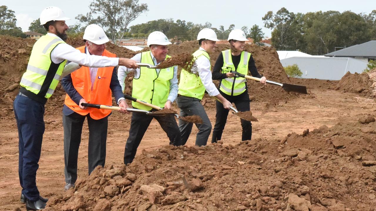 Paul Lanskey with the local Mayor starting a Woolworths site at Dakabin, Moreton Bay, Queensland in 2019. Picture: David Alexander