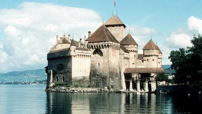 World’s most popular castles revealed