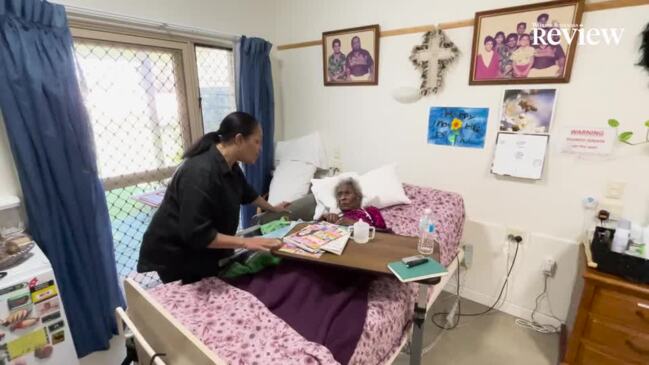 Christine Anu and her mum sing from her nursing home