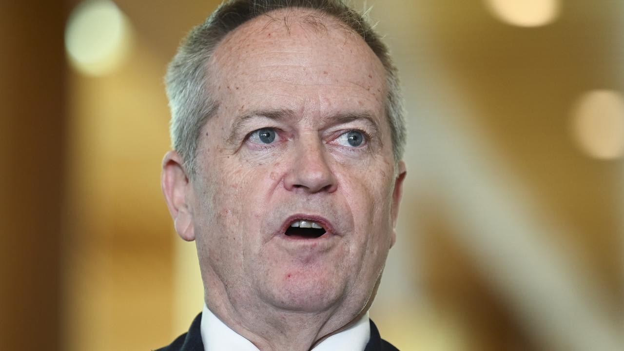 Federal minister Bill Shorten says war-torn Gaza must ‘get food and aid’. Picture: NewsWire / Martin Ollman