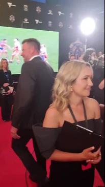 Stars arrive at Brownlow red carpet