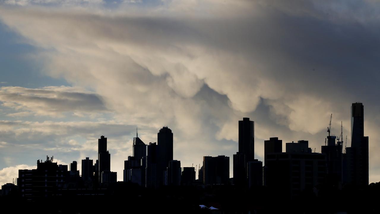 Melbourne weather: Wild winds bring down trees as storms sweep Victoria ...