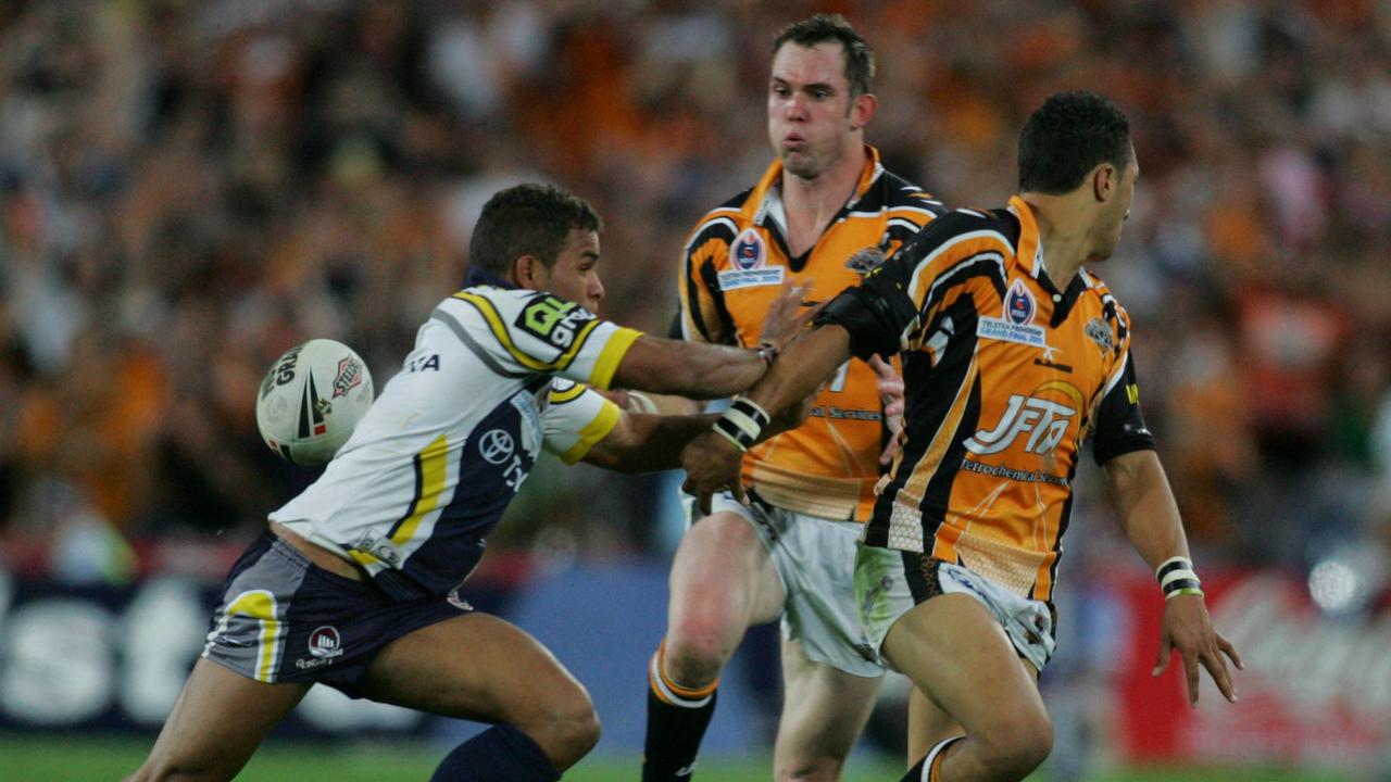 Benji Marshall’s flick pass to Pat Richards in the 2005 grand final is an iconic moment in rugby league. Picture: