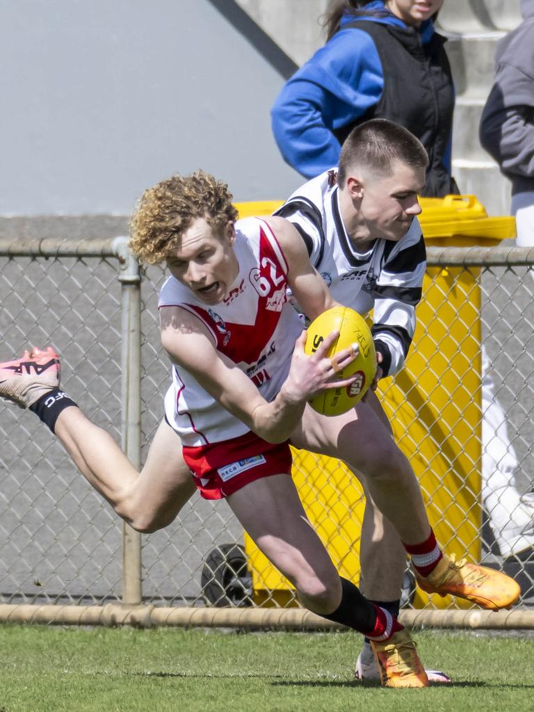 STJFL Grand finals U16 Boys Clarence v Glenorchy at North Hobart Oval, Picture: Caroline Tan