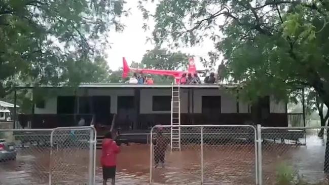 Daguragu residents were evacuated by helicopter to Kalkarindji on Wednesday. Picture: Supplied