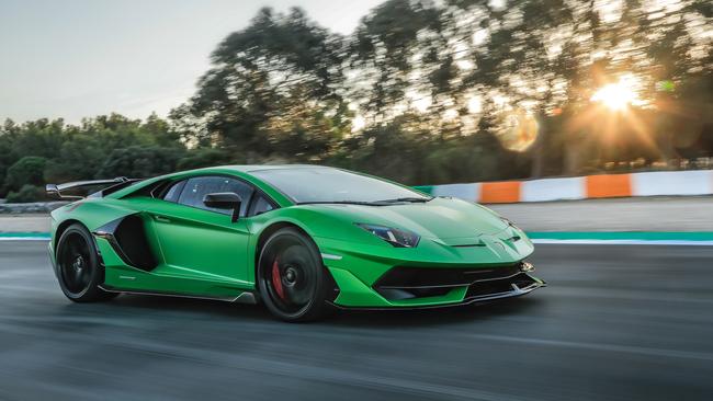 Lamborghini will launch a hybrid Aventador by 2024.