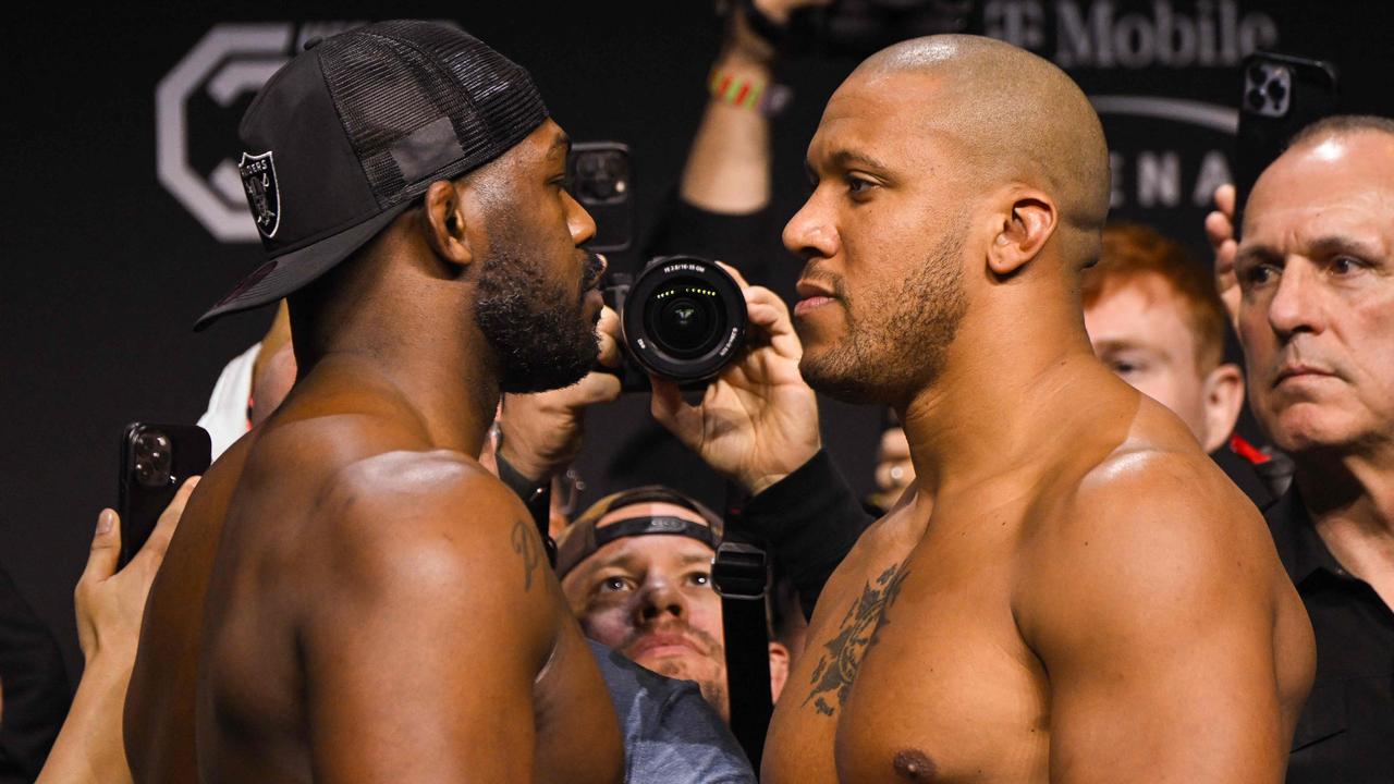 UFC 285: Jon Jones vs Ciryl Gane, what time does it start?, full fight card, live updates, blog, preview, Valentina Shevchenko vs Alexa Grasso