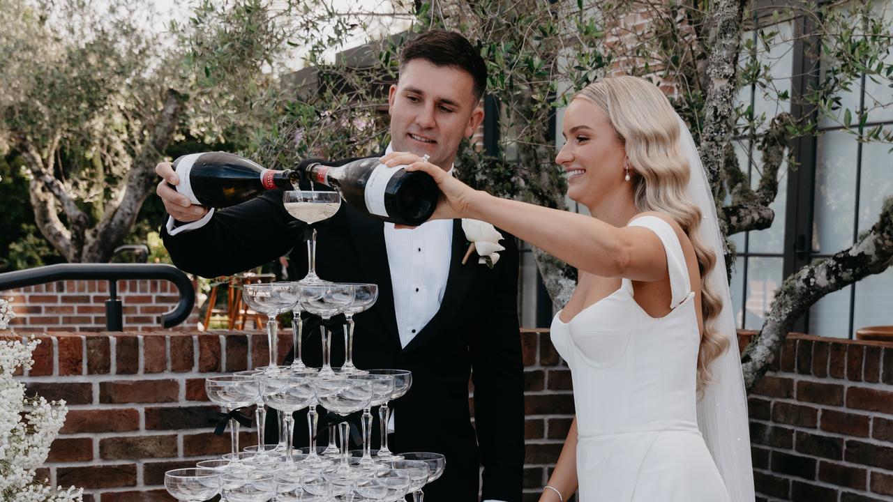 Groom’s epic 9-word DM behind $100k dream wedding