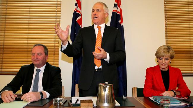 Malcolm Turnbull Praised By Liberal Conservatives For Holding Line On